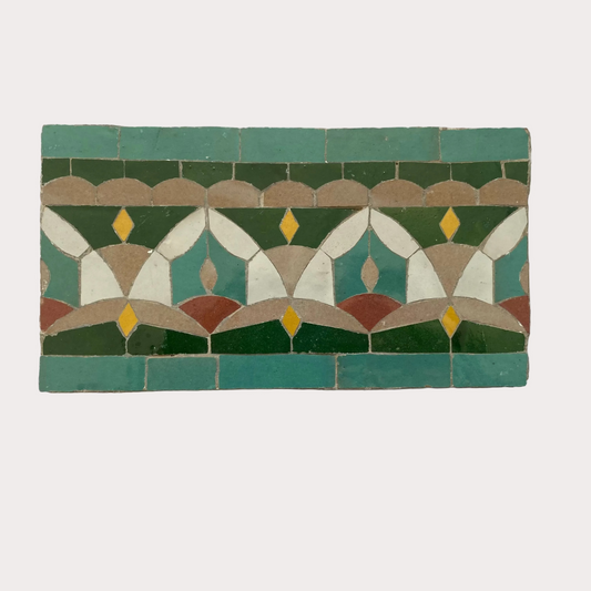 Frise en zellige marocain motif Jardin Majorelle vert et blanc, 28x12 cm, bordure décorative.